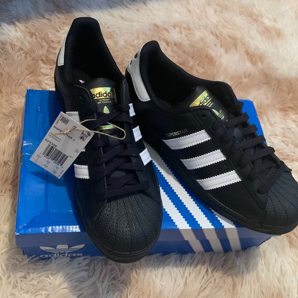 Adidas superstar